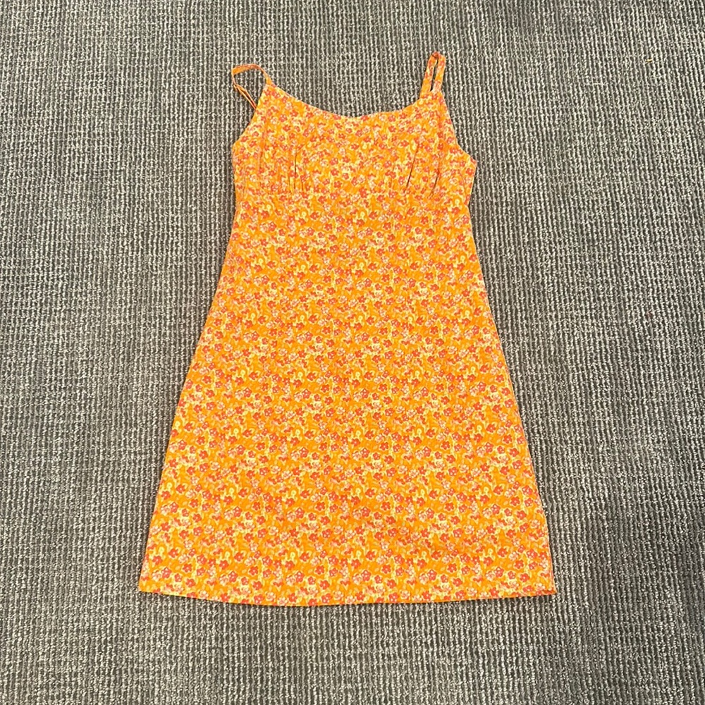Orange flower pattern dress with open back size XS